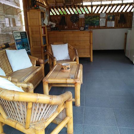 Tua Tua Keladi Bungalows Гили Еър Стая снимка