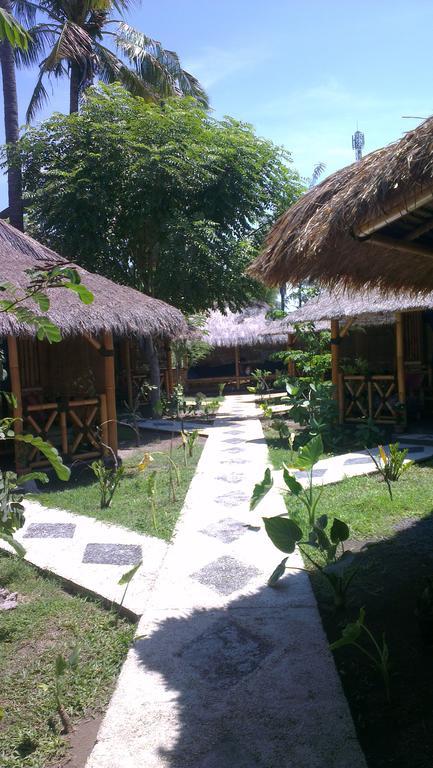 Tua Tua Keladi Bungalows Гили Еър Екстериор снимка
