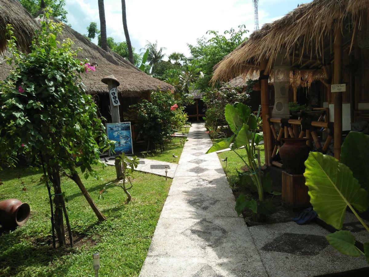 Tua Tua Keladi Bungalows Гили Еър Екстериор снимка